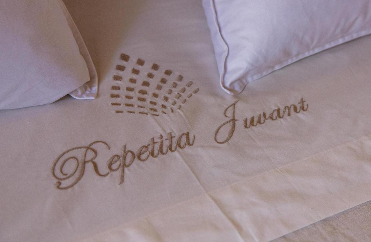Repetita Juvant Рим Екстериор снимка